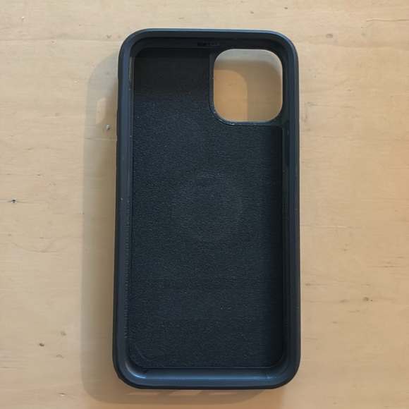 QuadLock iPhone 11 Pro case. Bought new & only used 3 months - Picture 2 of 2